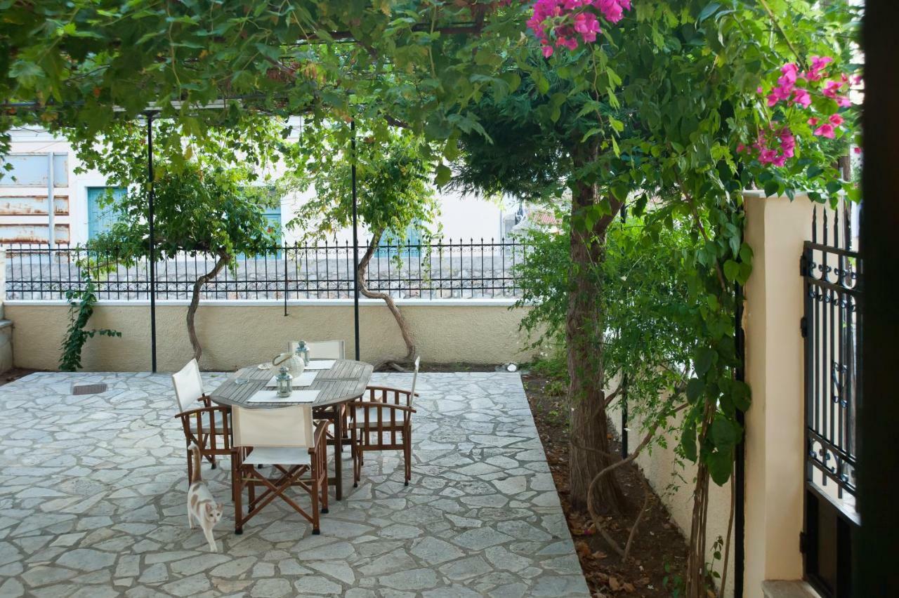 Elia Apartments Chrisso Delfos Exterior foto